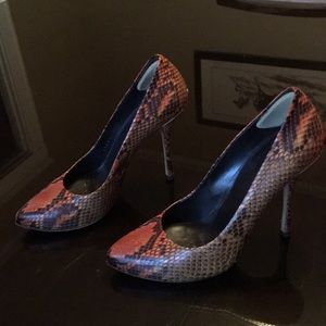 Gucci snakeskin pumps